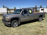 2001 Chevrolet 1500 4x4 Extended Cab Pickup Truck