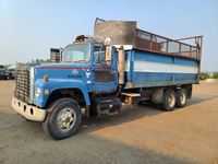  Ford 9000 T/A Grain Truck