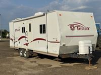 2005 Terry 27H 27 Ft T/A Travel Trailer