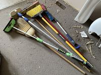    Qty of Brushes & Brooms