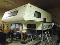 1993 Grizzly  8.5 Ft Truck Camper