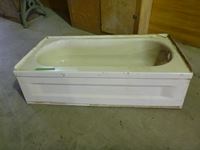    5 Ft Bath Tub