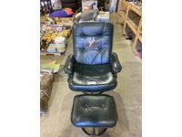    Ducks Unlimited Leather Chair with Foot Stool