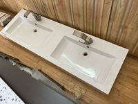    60 Inch X 81.5 Inch Double Bathroom Sink