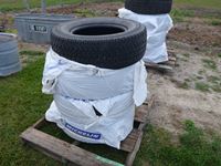 (4) Michelin 265/70R17 Tires