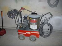Hotsy 555SS Diesel Fired Hot Pressure Washer