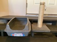    Cat Litter Box and Scratching Post