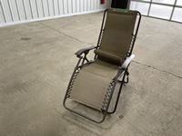    Zero Gravity Lawn Chair