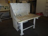    Metal Work Bench with Vise