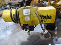    Yale 1/4 Ton Electric Chain Hoist