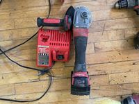    Milwaukee M18 Grinder w/ Battery & Charger