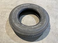    (1) Tringle 10 R22.5 Tire