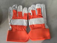    (12) Pairs of Mens Work Gloves