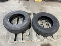 Michelin  (2)  215/70R16 Tires