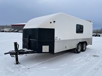 2001 Shuttle 10000 24 Ft Enclosed T/A Ice Fishing Trailer