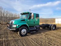 2008 International 4400SBA DuraStar S/A Extended Cab Cab & Chassis Heavy Truck