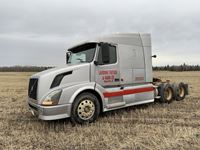 2006 Volvo VN630 T/A Sleeper Truck Tractor