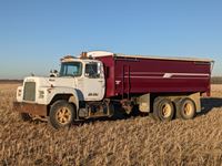 1980 Mack R685 T/A Grain Truck