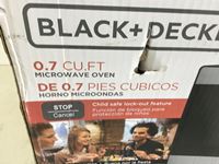  Black & Decker  Microwave Oven