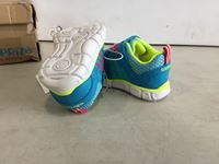    Kids Size 5 Runners