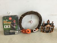    Qty of Miscellaneous Halloween Decor