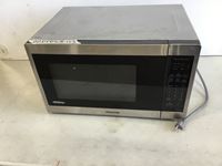    Panasonic 1200W Microwave Oven