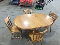    Kitchen Table w/ 4 Chairs