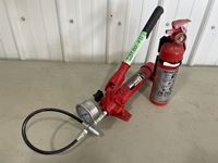    4 Ton Hydraulic Hand Pump & Fire Extinguisher