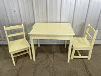    Kids Table & Chairs