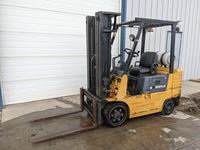  Caterpillar GC25 4700 Lb Forklift