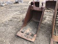    Q/A 32 Inch Bucket- Excavator Attachment