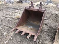    Q/A 42 Inch Digging Bucket- Excavator Attachment