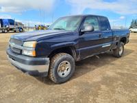 2006 GMC 2500 4X4 Extended Cab Pickup Truck