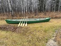 17 Ft Canoe & Paddles