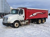 2007 International 8600 T/A Grain Truck