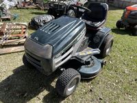  Mastercraft  Lawn Tractor