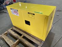    Metal Flammable Liquid Storage Cabinet