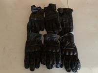    Qty of Miscellaneous Riding Gloves