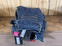 Qty of Icon Jeans