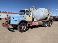 Ford 900 T/A Concrete Mixer Truck