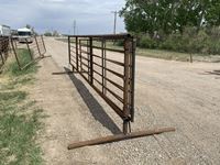 24 Ft 2 7/8 Inch Free Standing Panel W/ 15 Ft Gate