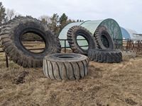    (3) 10 Ft Rubber Tire Feeder & Tire Stands