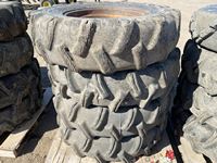    (4) Pivot Tire w/Rims 11R22.5