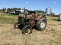  John Deere D Antique 2WD Tractor