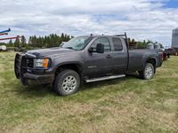 2011 GMC 3500HD Extended Cab 4X4 Pickup Truck