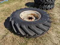    (1) 15-26 Tractor Tire with Rim