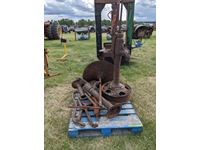    31 Inch Saw Blade & Water Well Hand Pump with Parts