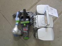    Bissell Cordless Pet Vacuum, Massager, Radio with CD Cassette
