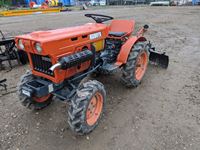  Kubota B6100D MFWD Utility Tractor