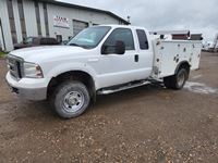 2006 Ford F350 Extended Cab 4X4 Dually Service Truck